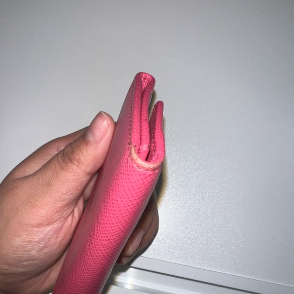 Prada Key Holder Pink - Picture 6 of 10